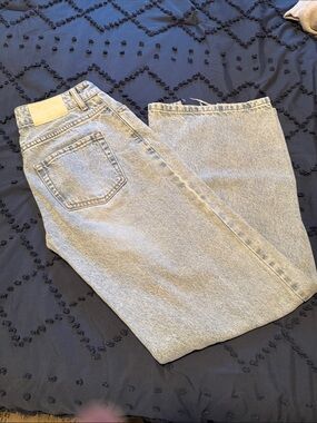 Classic High-Waist Light Blue Women's Jeans